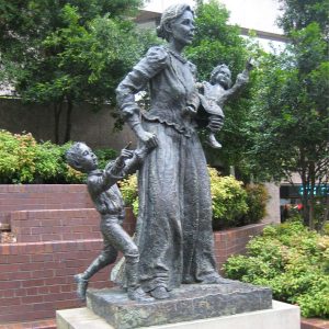 Womens Pioneer Australasia Bicentennial Statue